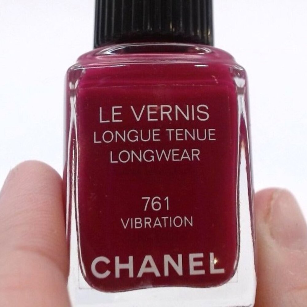 Chanel - Le Vernis Longwear Nail Polish,‎ 761 Vibration , BRAND NEW, NEVER USED